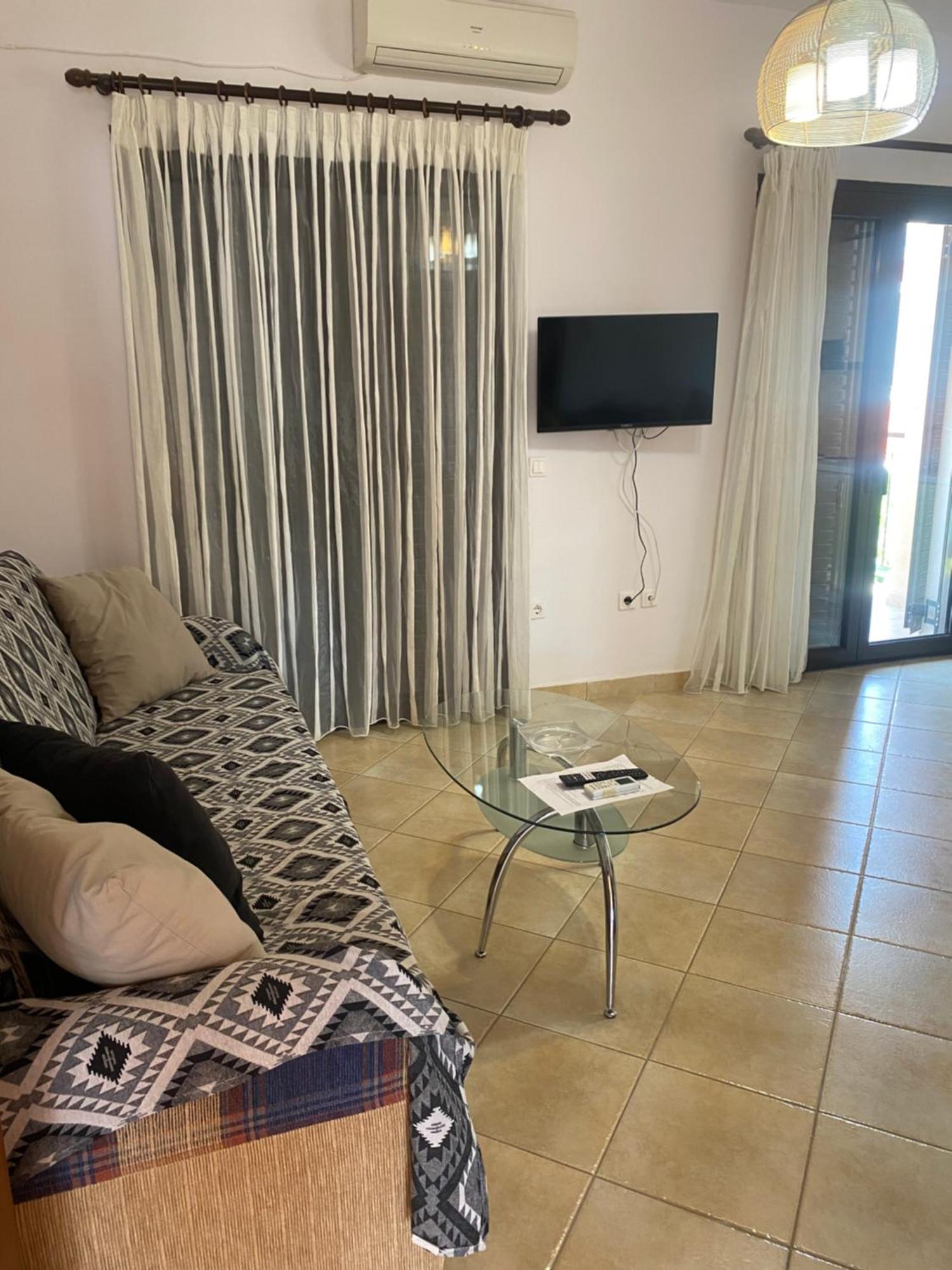 Alexis Apartments Pylos Luaran gambar